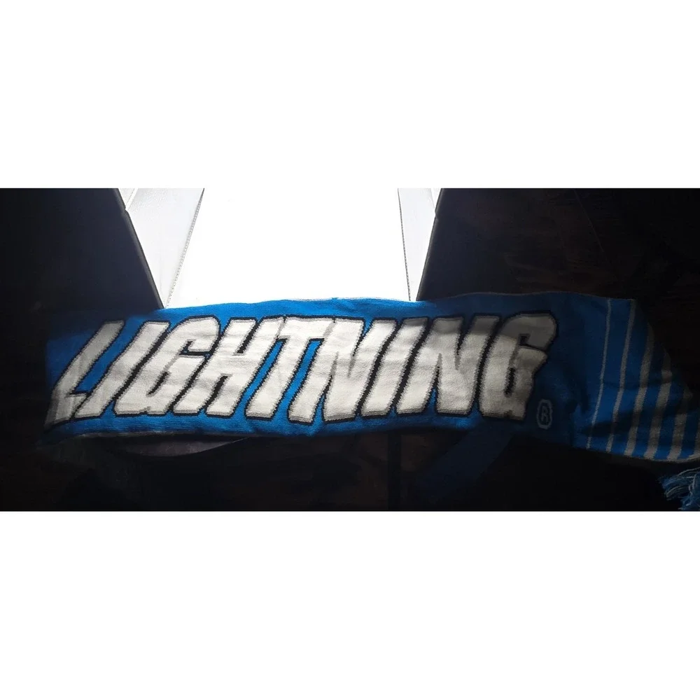 Tampa Bay Lightning Scarf Blue Gray White‎ NHL Hockey Fan Apparel